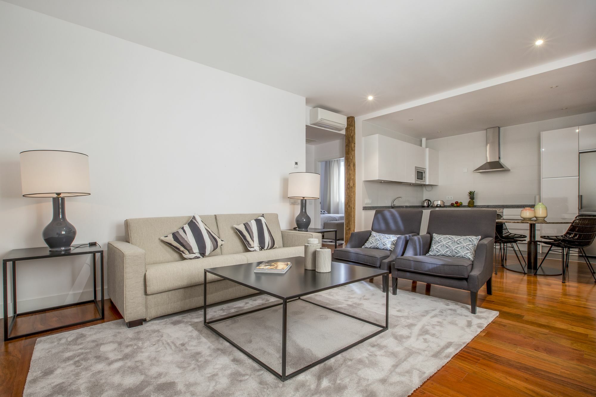 Slow Suites Augusto Madrid Eksteriør billede