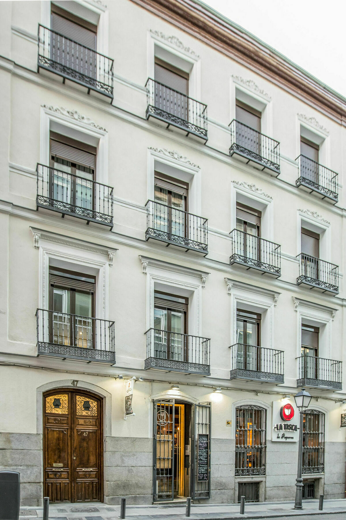Slow Suites Augusto Madrid Eksteriør billede